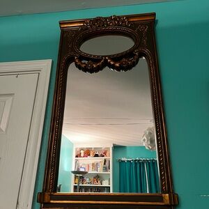 Elegant Wall Mirror